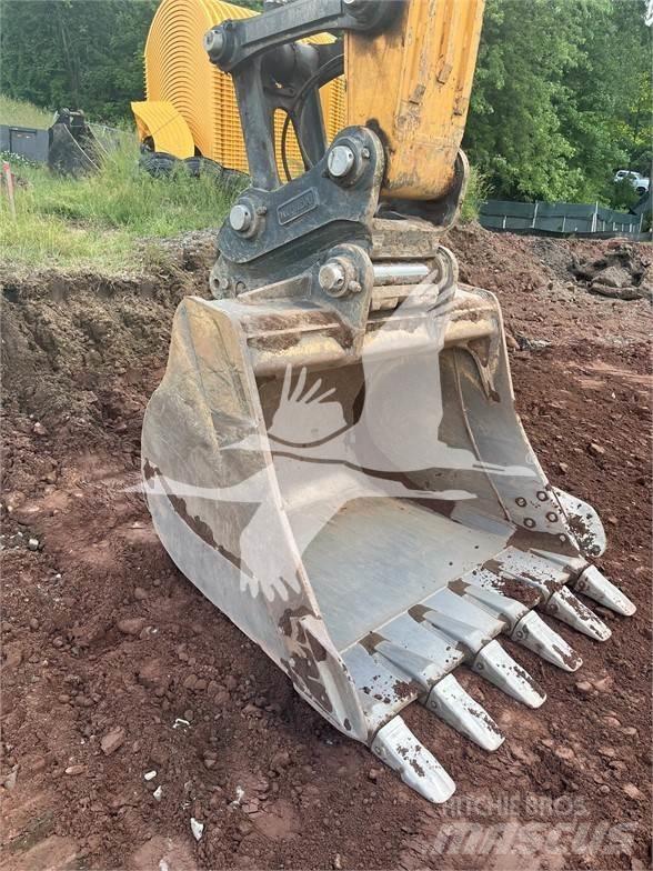 Hyundai HX330L Crawler excavators