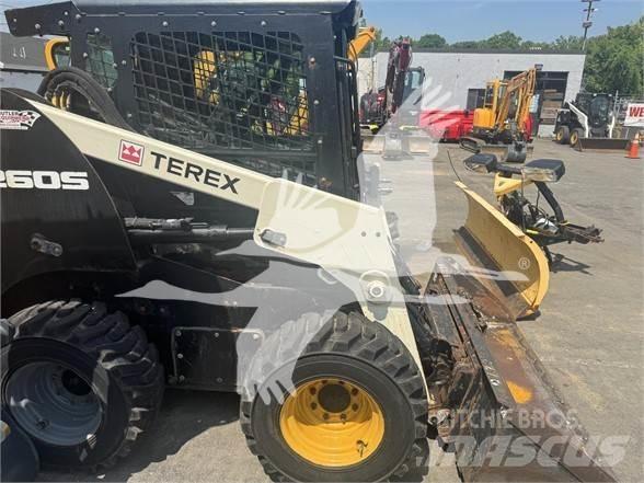 Terex R260S Skid steer loaders