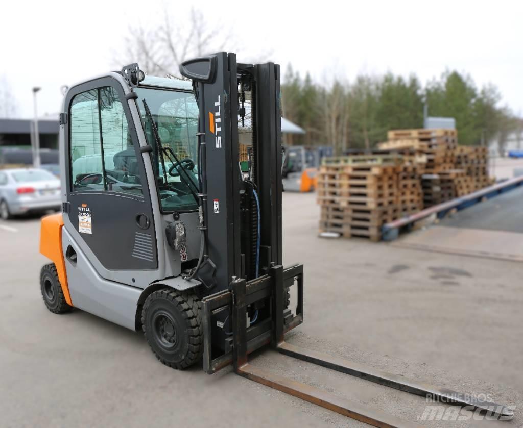 Still RX70-30 Diesel trucks