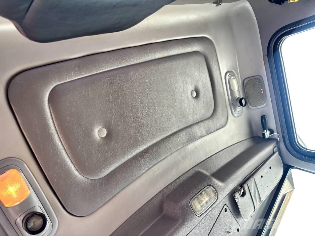 Peterbilt 378 Prime Movers