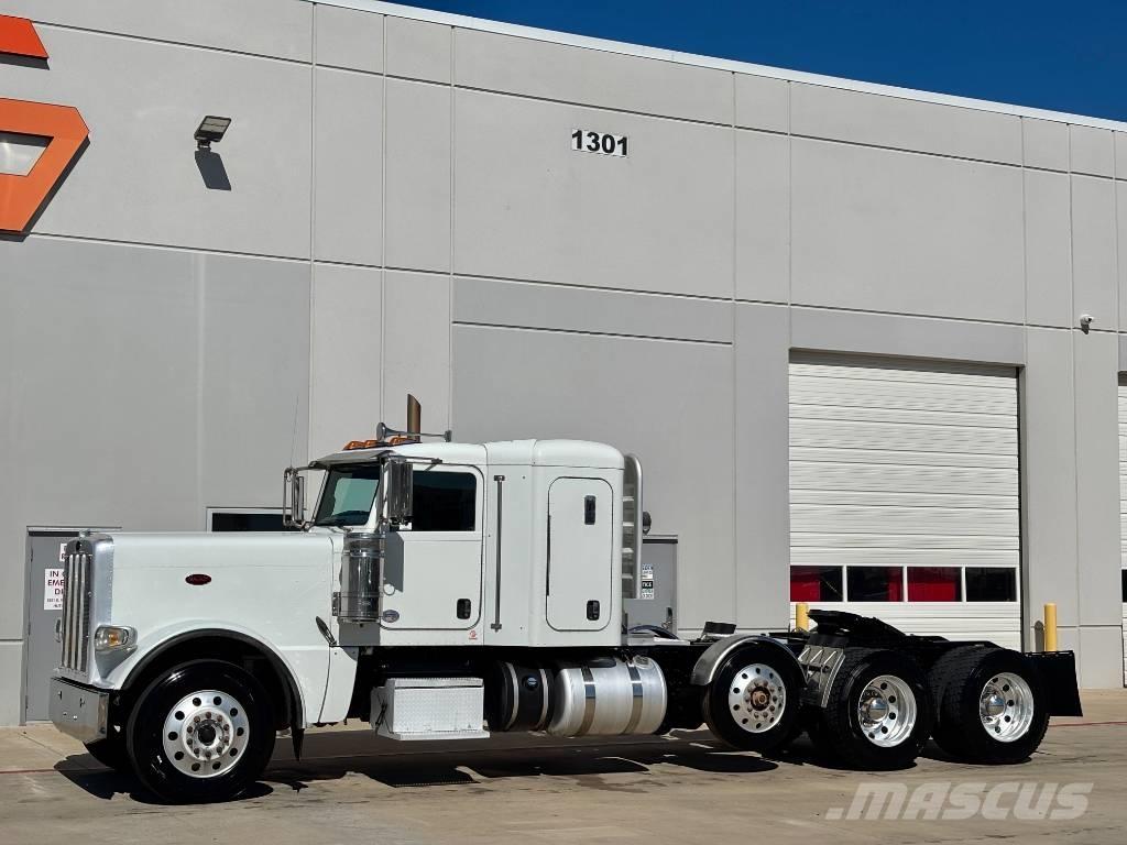 Peterbilt 389 Prime Movers