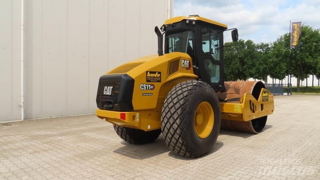 CAT CS11GC Single drum rollers