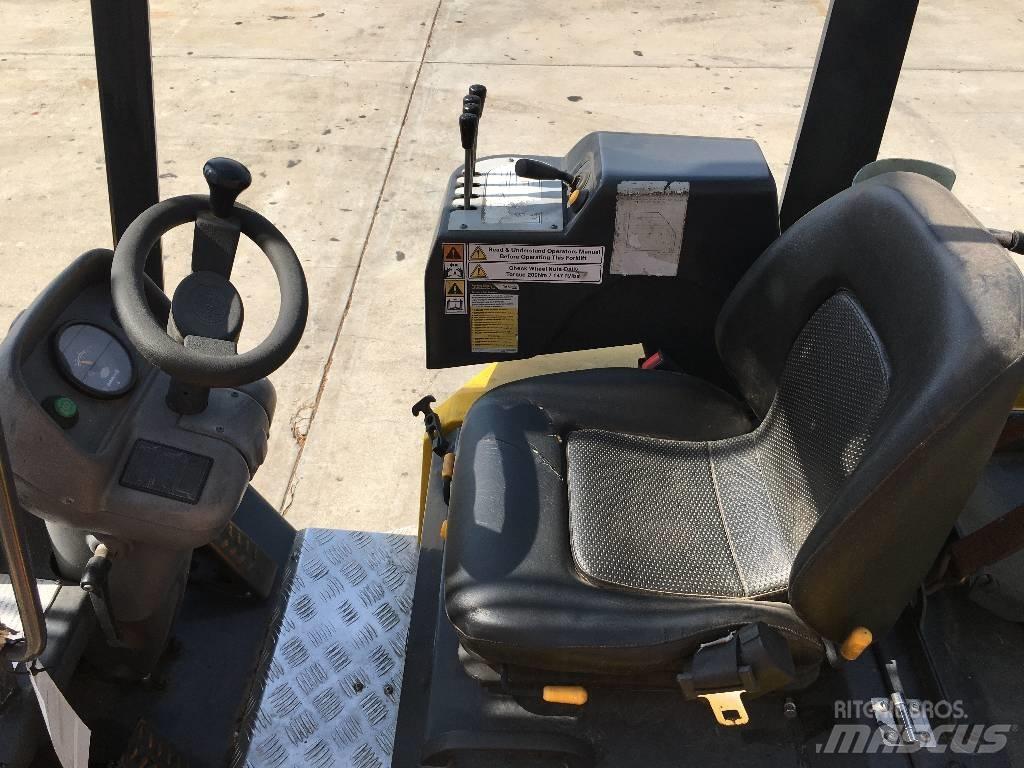 Aisle-Master 20S Narrow aisle truck