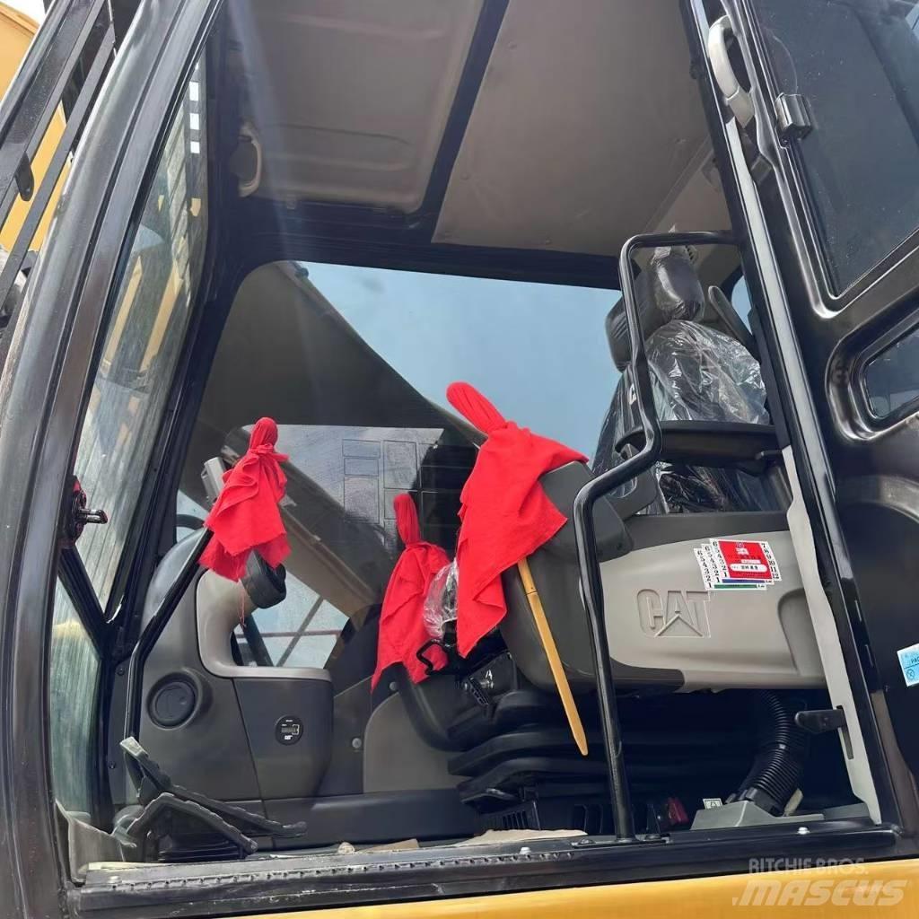 CAT 340D2 Crawler excavators