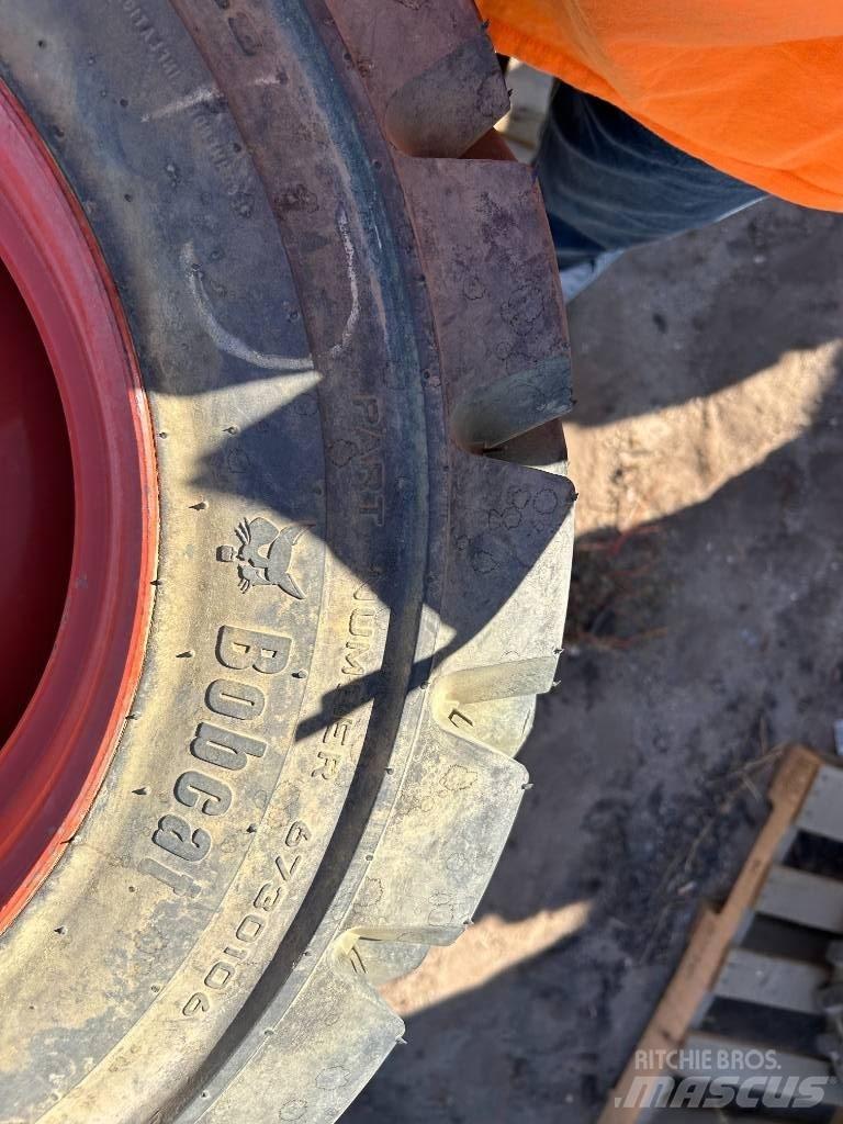 Bobcat 10x16.5 Tires Tyres, wheels and rims