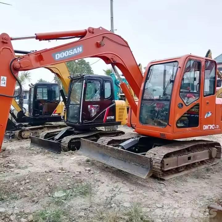 Doosan DH70-7 Crawler excavators