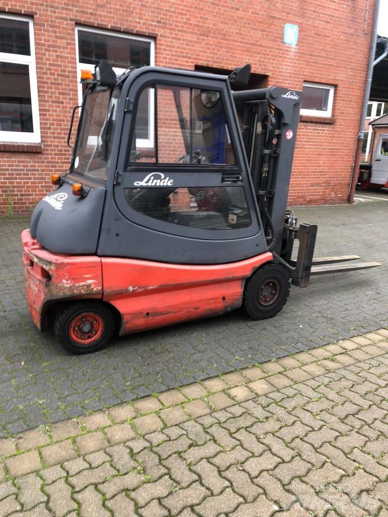 Linde E 30 Electric forklift trucks