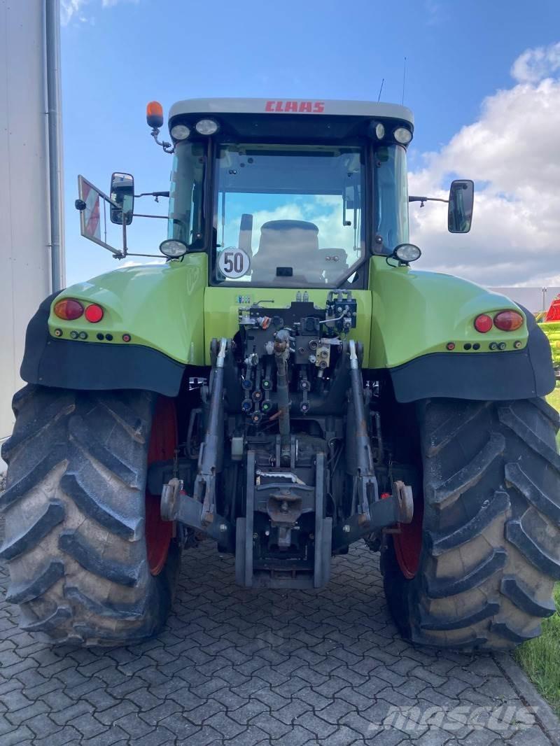CLAAS AXION 840 Tractors
