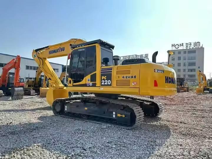Komatsu PC 220 Crawler excavators