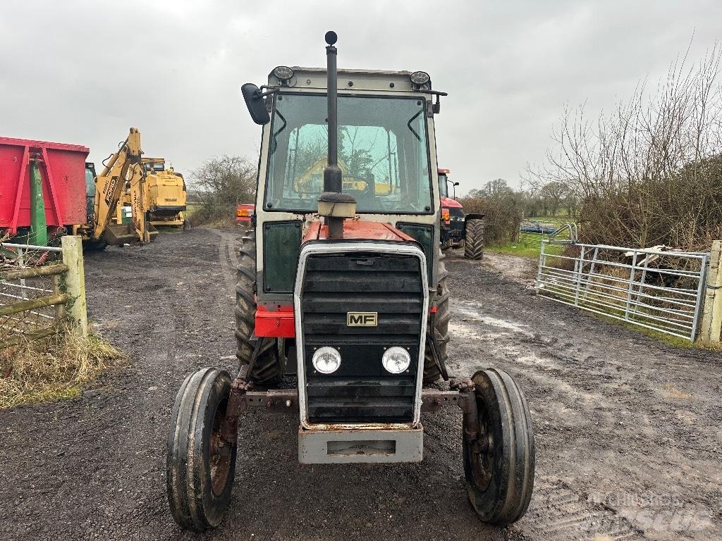Massey Ferguson 690 Tractors