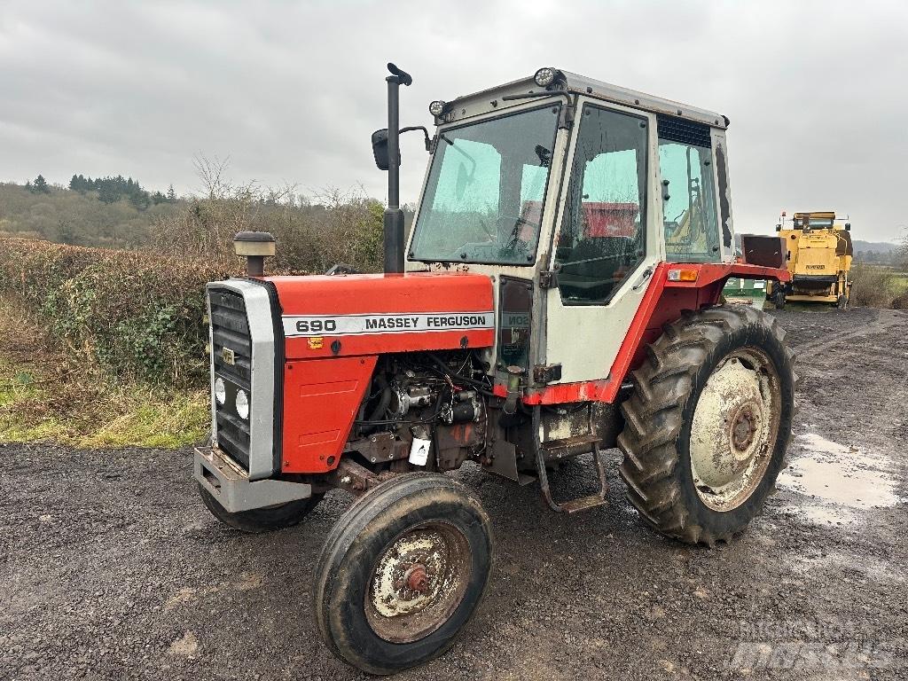 Massey Ferguson 690 Tractors