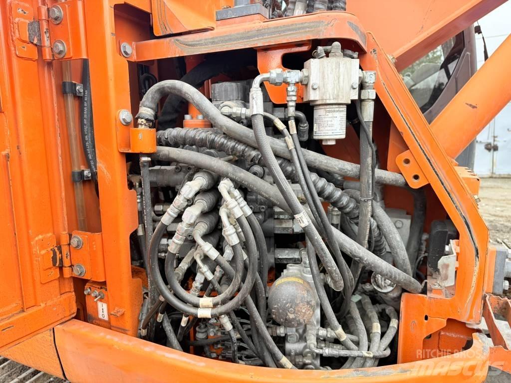 Doosan DX 140 LCR Crawler excavators