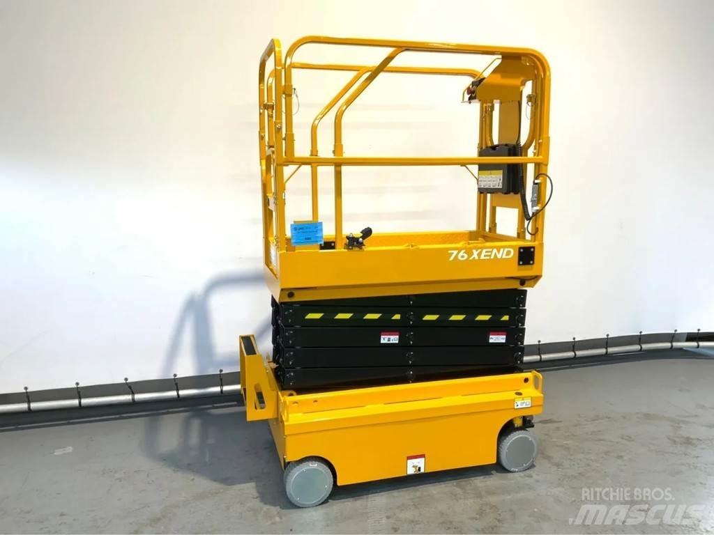John Deere 76XEND Scissor lifts