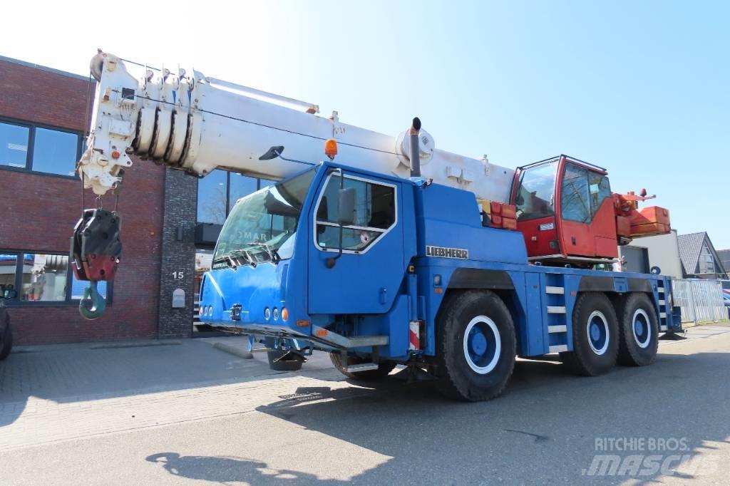 Liebherr LTM 1055-1 All terrain cranes