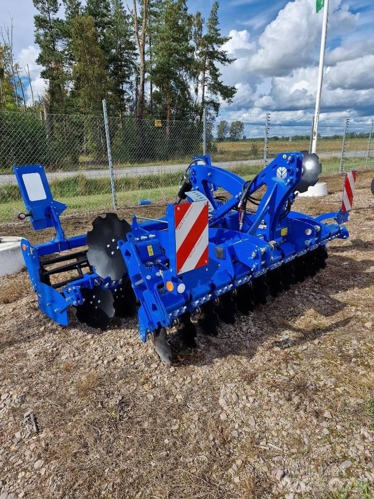 New Holland SDM300R Disc harrows