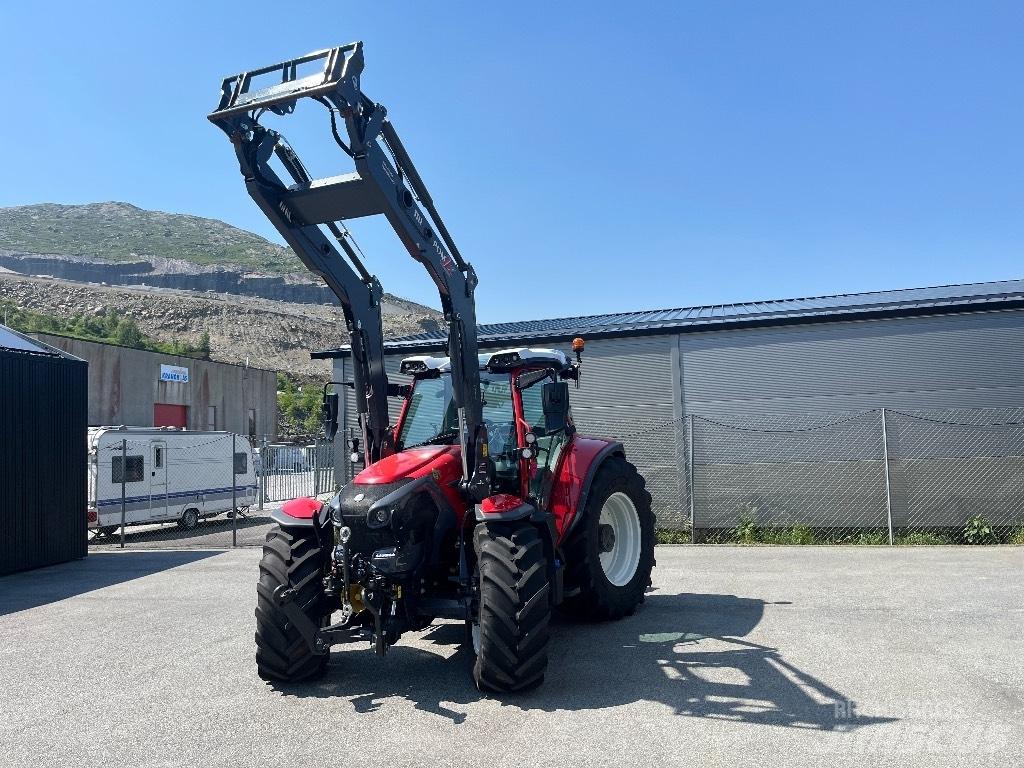 Lindner Lintrac 130 Tractors