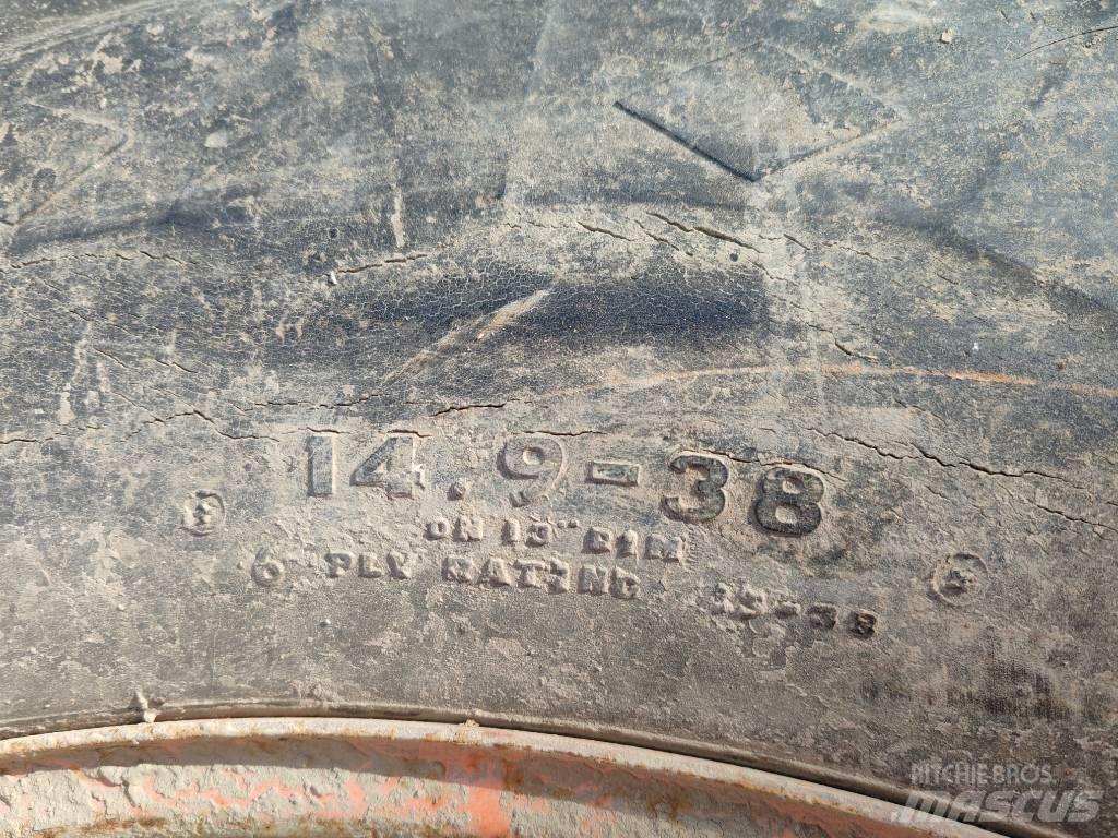 Raju 14.9-38 Tyres, wheels and rims