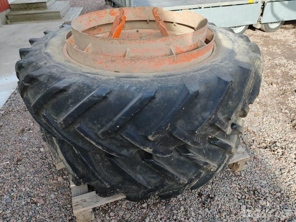 Raju 14.9-38 Tyres, wheels and rims