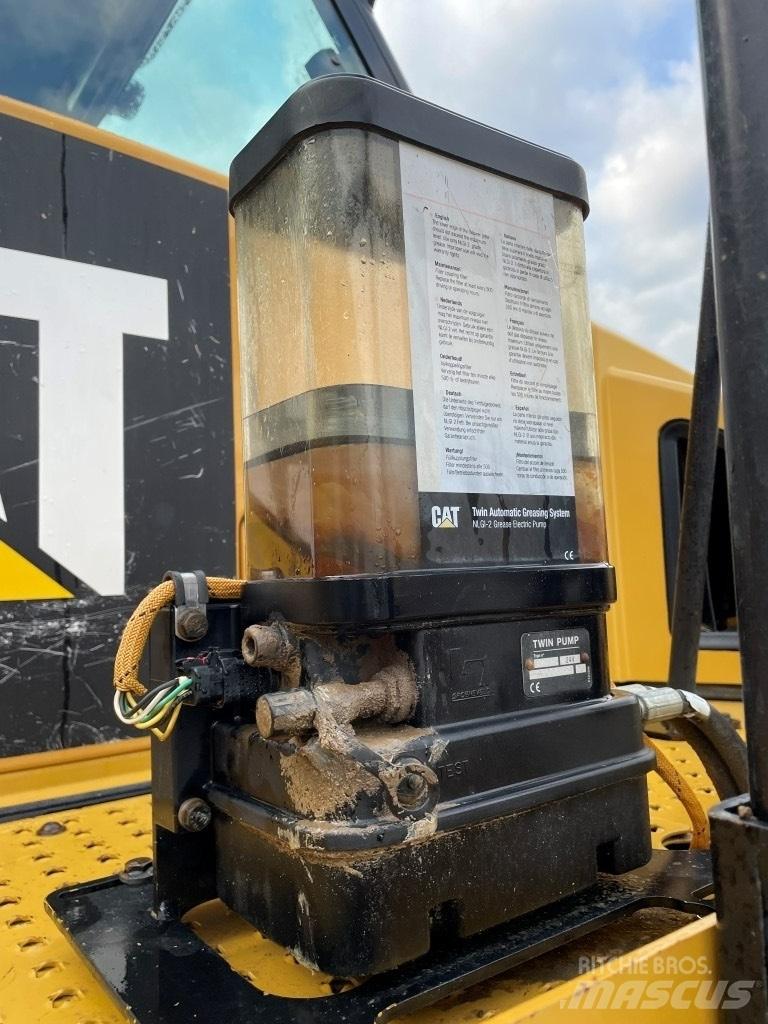 CAT 745 C Articulated Haulers