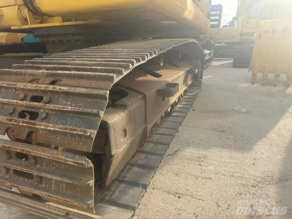 Komatsu PC 200 LC-7 Crawler excavators