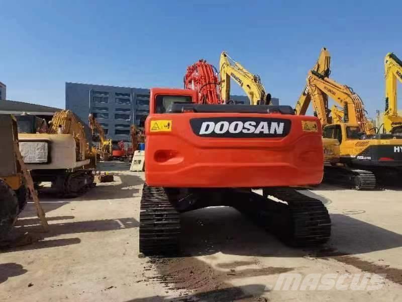 Doosan DX 225 Crawler excavators