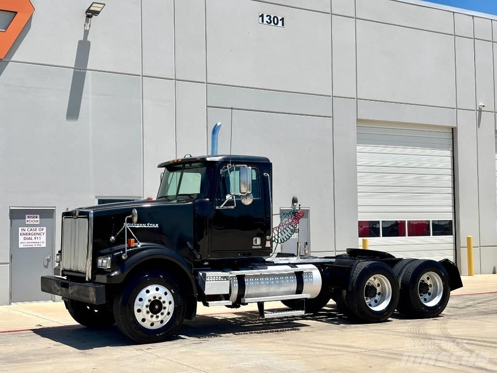 Western Star 4900 Prime Movers