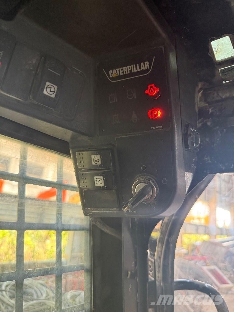 CAT 226 B Skid steer loaders