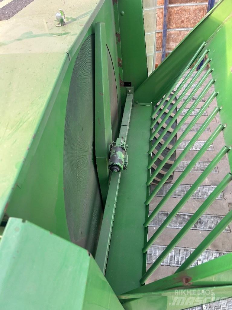 John Deere 2264 Combine harvesters