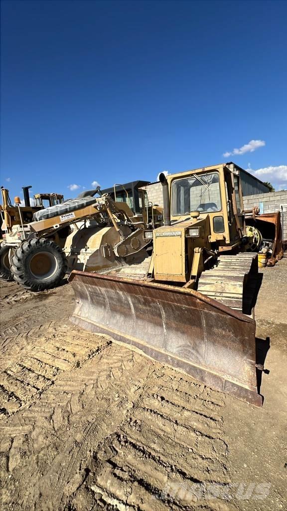 CAT D 4 C Crawler dozers