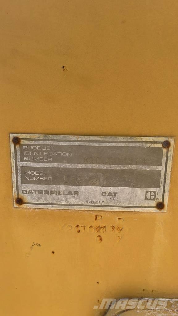 CAT D 4 C Crawler dozers