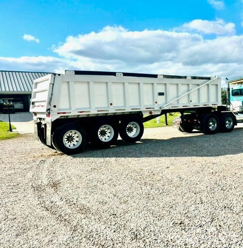 Travis 30ft End Dump Tipper trailers