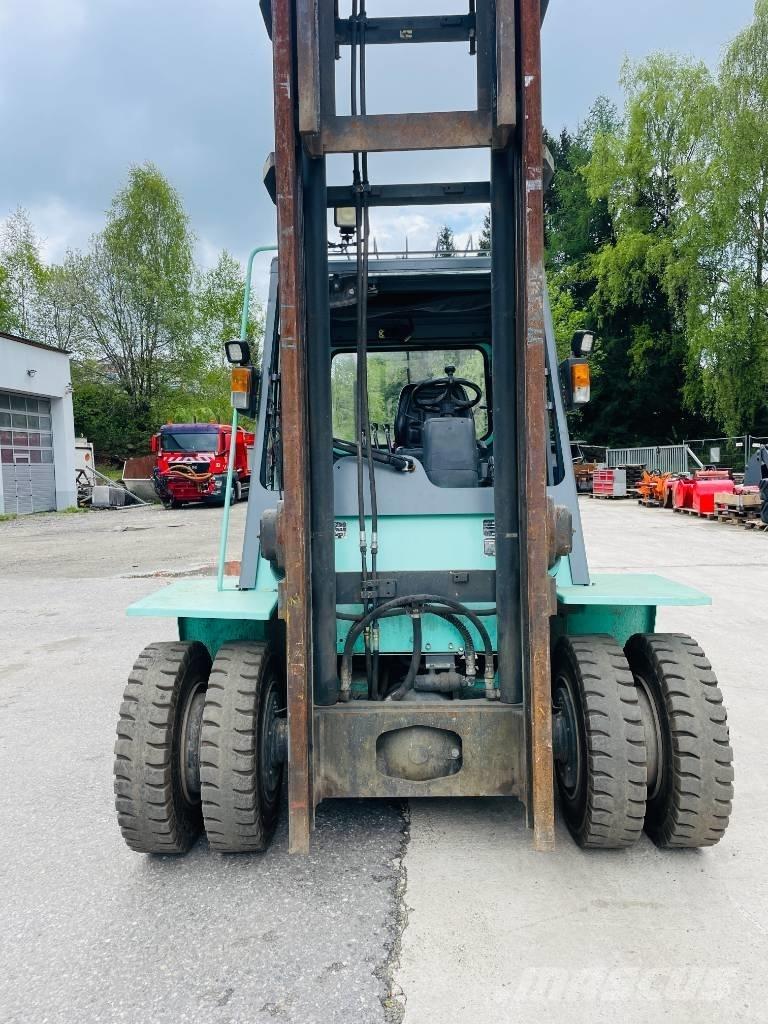 Mitsubishi FD 70 Diesel trucks