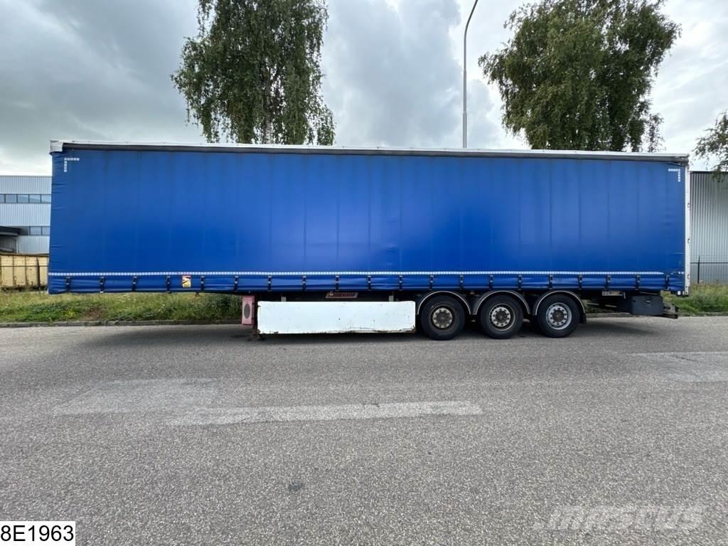 Fruehauf Tautliner Curtain sider semi-trailers