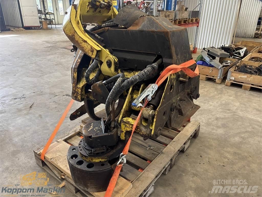 John Deere H480C Harvester heads
