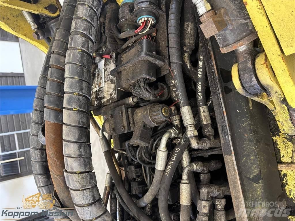 John Deere H480C Harvester heads