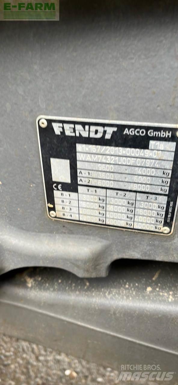 Fendt 724 Tractors
