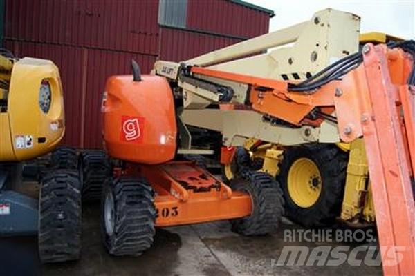 JLG 450 AJ (15 metros) Articulated boom lifts