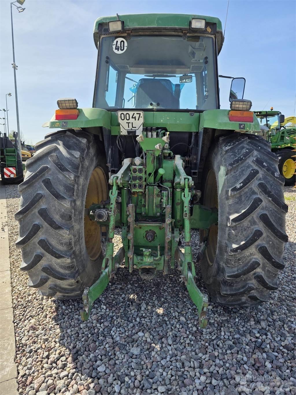 John Deere 7800 Tractors