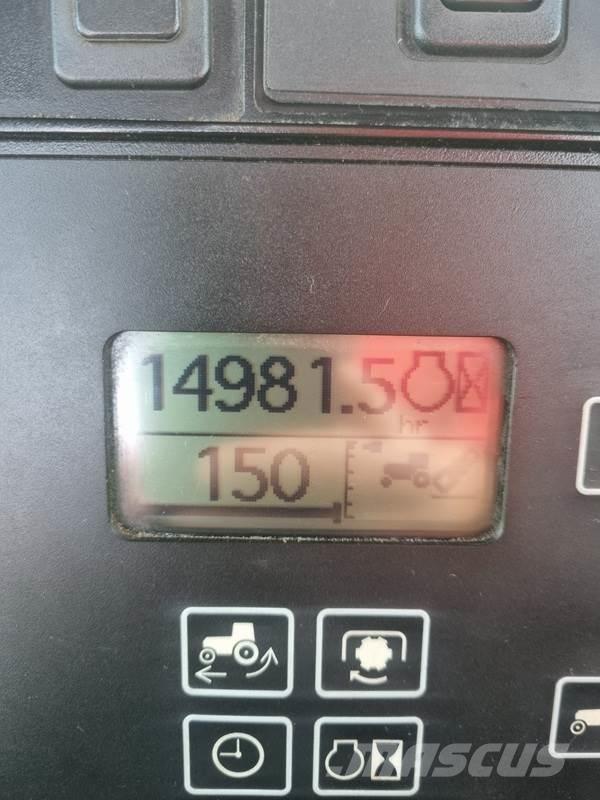 John Deere 7820 Tractors