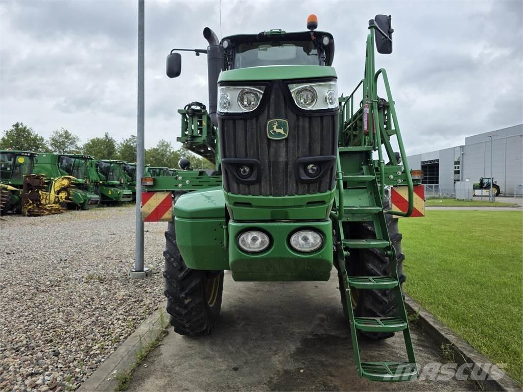 John Deere R4040i Trailed sprayers