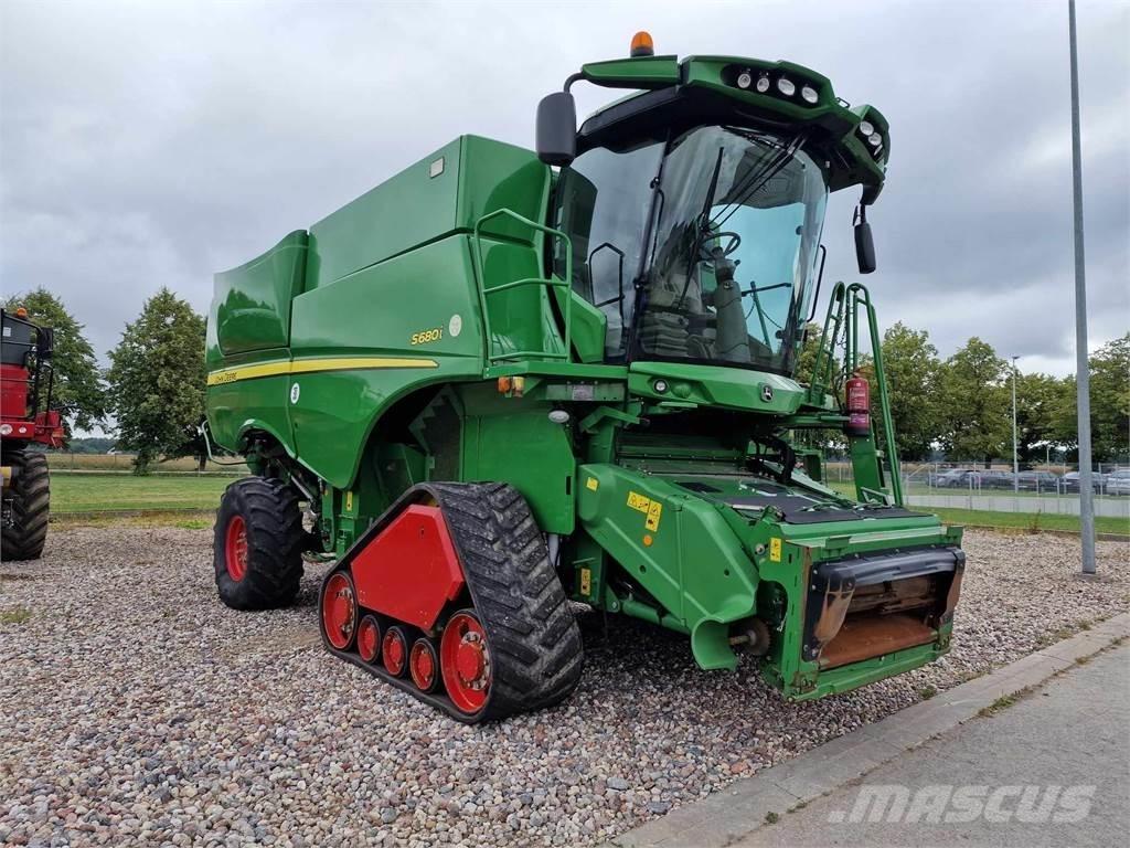 John Deere S680 Combine harvesters