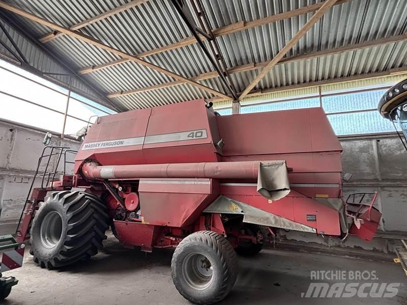 Massey Ferguson 40 Combine harvesters