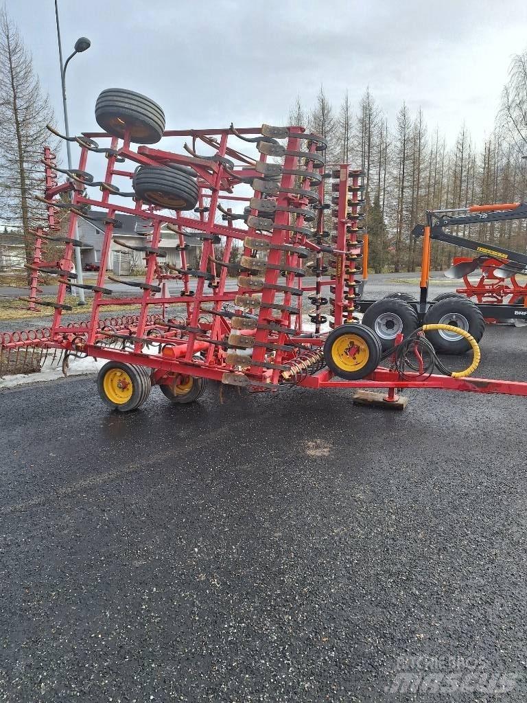 Väderstad NZE 700 Harrows