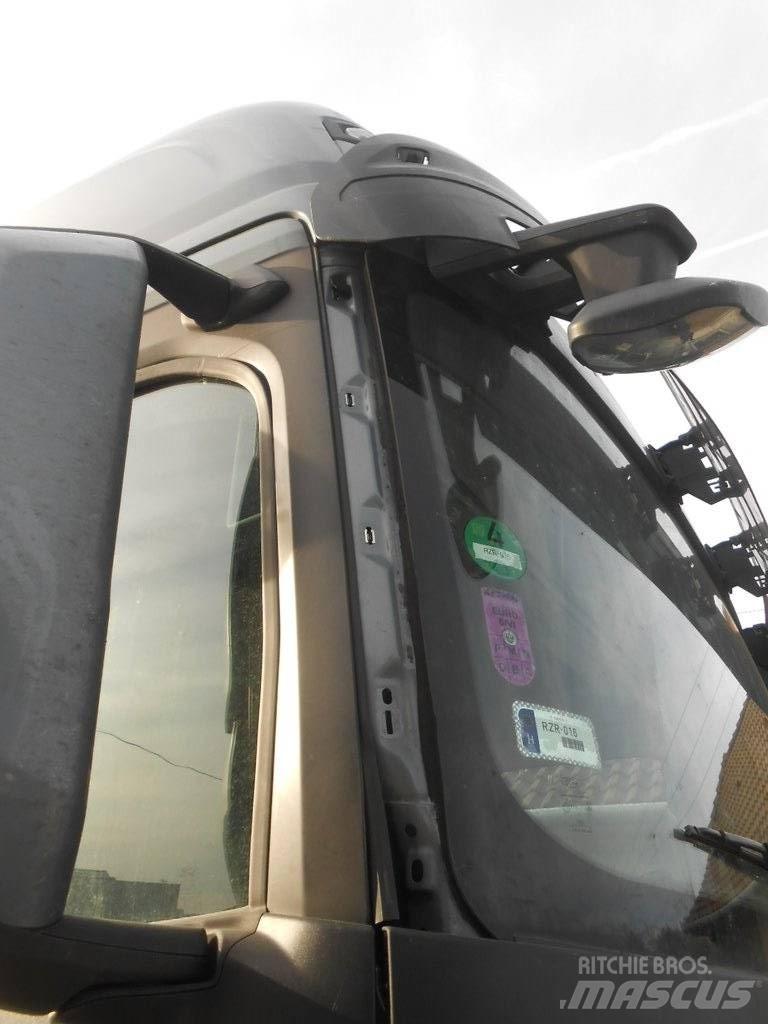 Ford F-MAX 4x2 MEGA Prime Movers