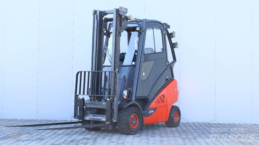 Linde H25D-02 Diesel trucks