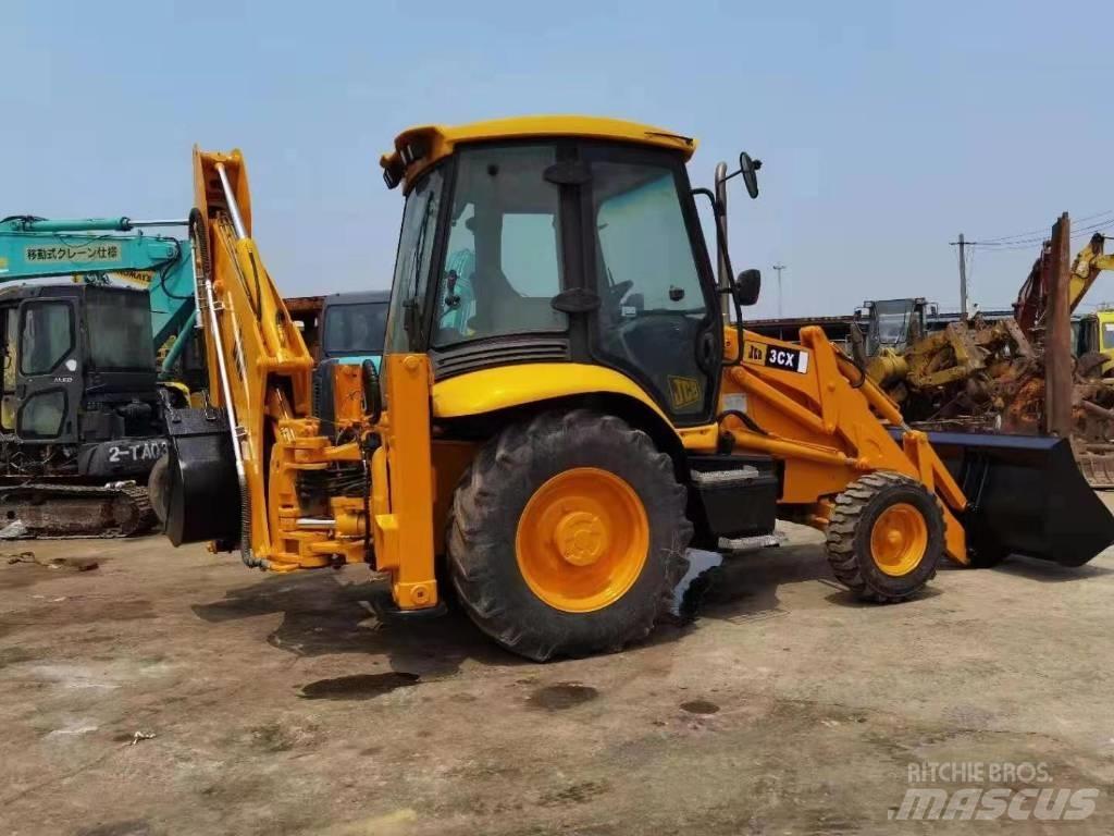 JCB 3 CX Backhoe