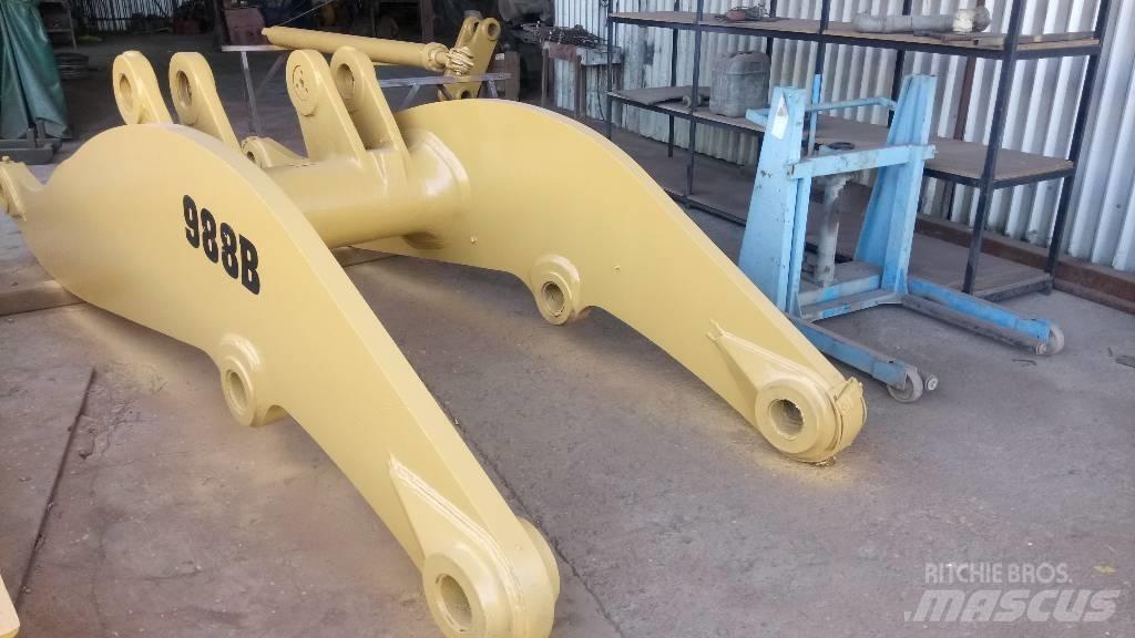 CAT 988 B Booms and arms