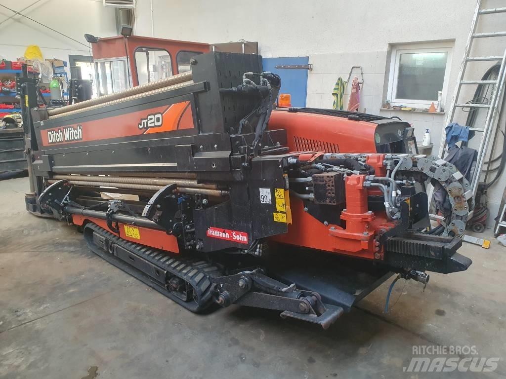 Ditch Witch JT 20 Horizontal drilling rigs