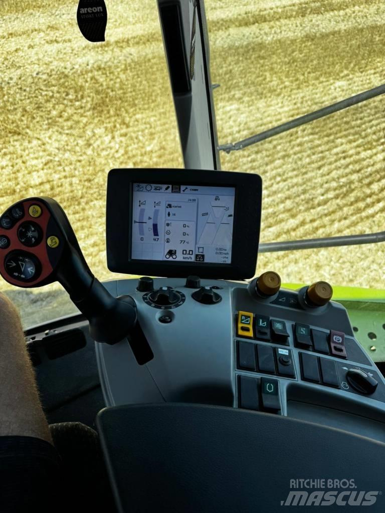 CLAAS Lexion 770 Combine harvesters