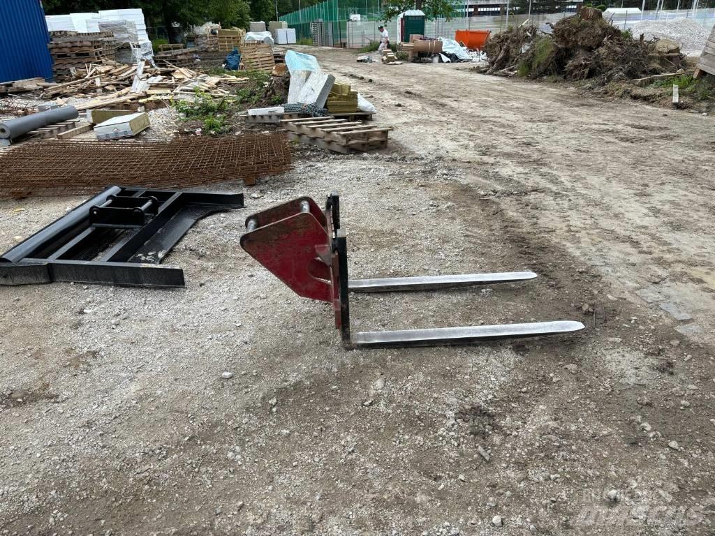 Takeuchi TB295W Wheeled excavators